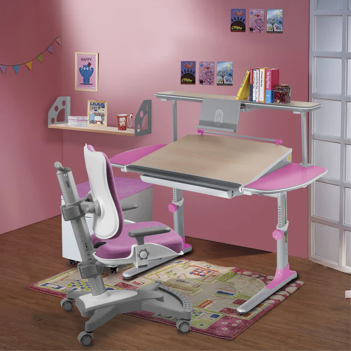 Krzesło do biurka dla dziecka – prawidłowa postawa